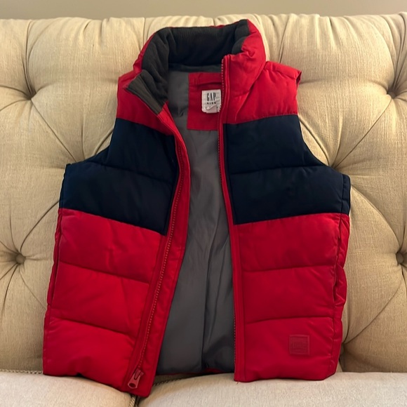 Gap Kids Puffer Vest (Size XS) - Picture 1 of 3